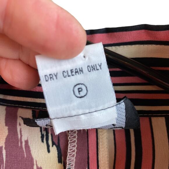 Koos of Course Womens 100% Silk Art to Wear Button Front Mixed Print Blouse Sz M - Picture 5 of 6